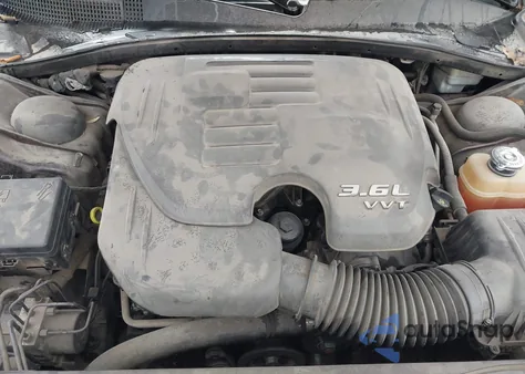 2012 Chrysler 300 z USA, uszkodzony, nr VIN 2C3CCAAG6CH209690